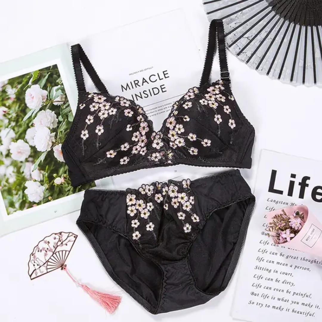 Flower Design Thin Padded Deep Cleavage Daily Wear Bra ( Only Bra )