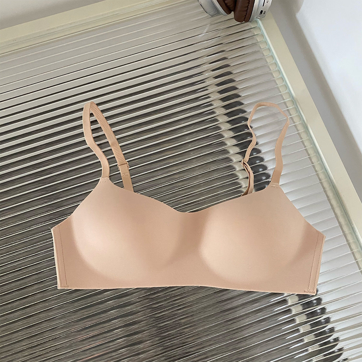 Very Thin & Light Padded Seamless Daily Wear Bra